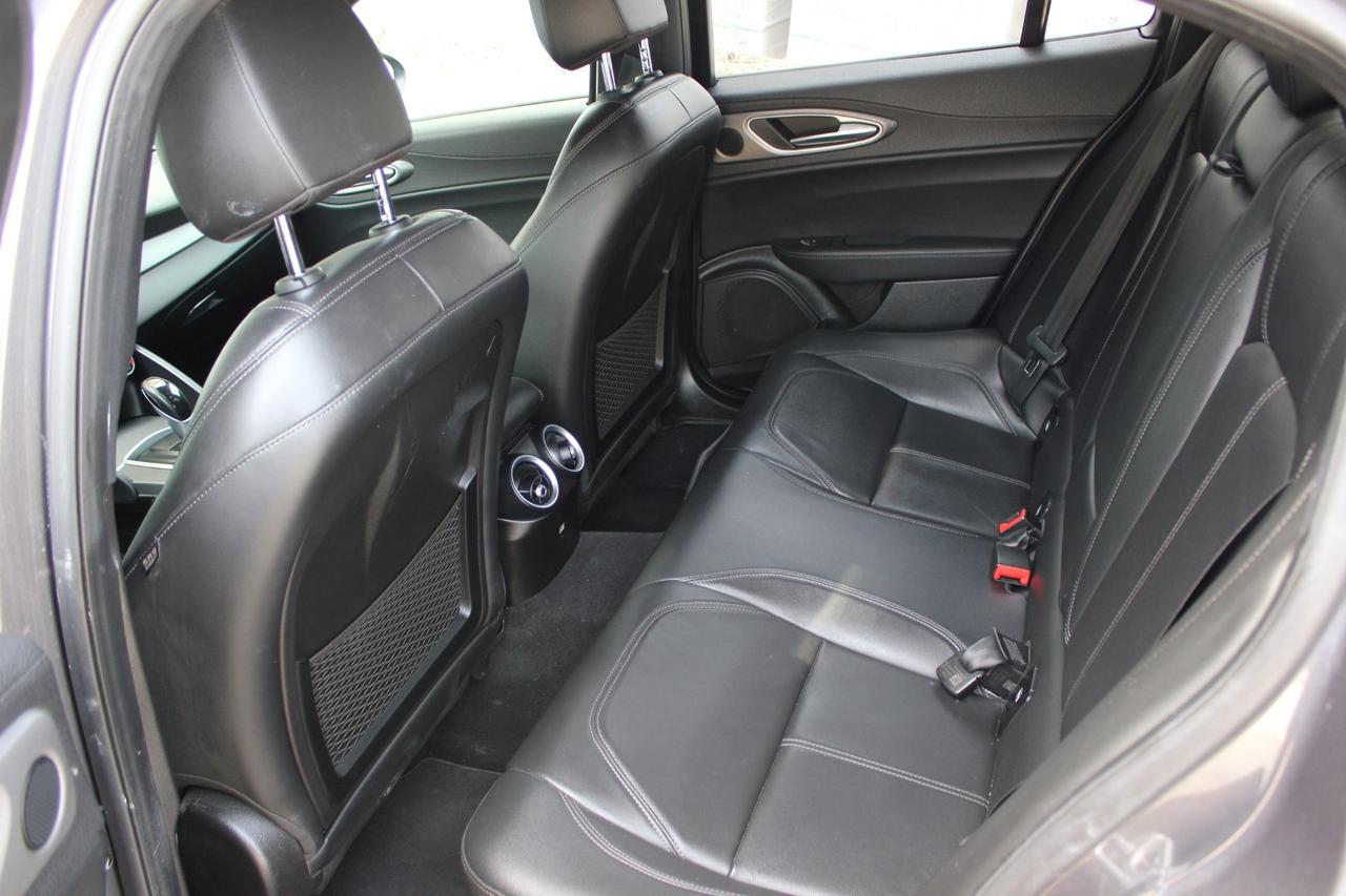 Alfa Romeo Giulia 2.2 Turbo Diesel Business B-Tech Aut.