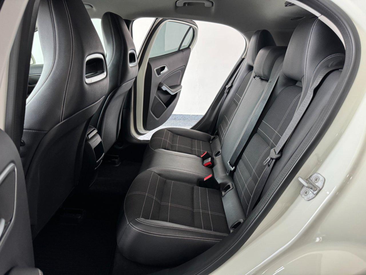 Mercedes GLA 180 d (cdi) Sport auto Navi Pelle