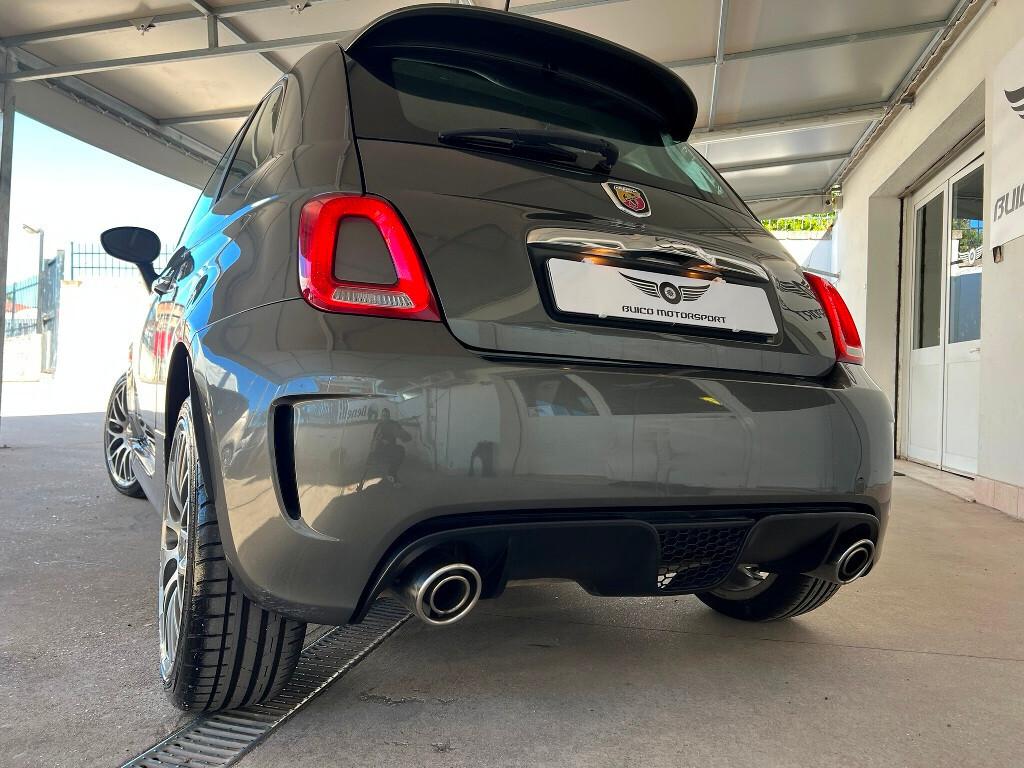 Abarth 595 1.4 Turbo 140 CV / Cambio MTA F1 / E6