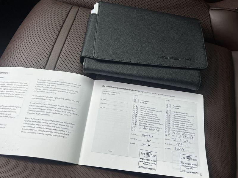 Porsche Cayenne 3.0 V6 E-Hybrid 462 CV