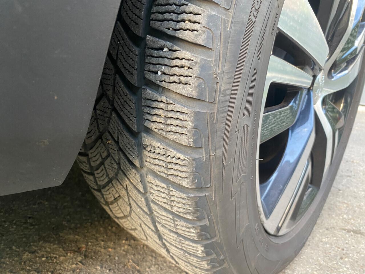 Peugeot 5008 PureTech Turbo 130 S&S EAT8 Allure