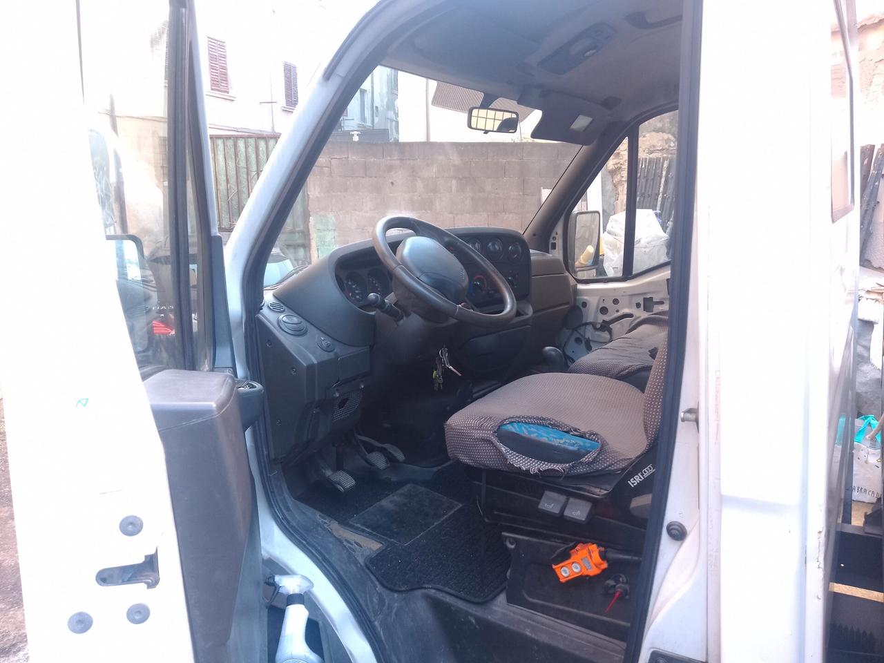 IVECO DAILY 35C11A DEL 2002 CON 140.000 KM