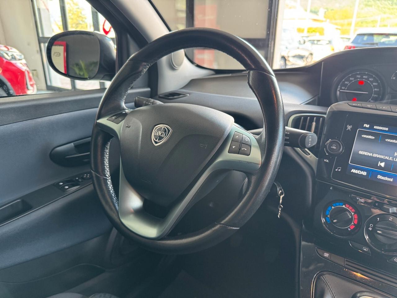Lancia Ypsilon 1.0 FireFly Hybrid Gold - 2023