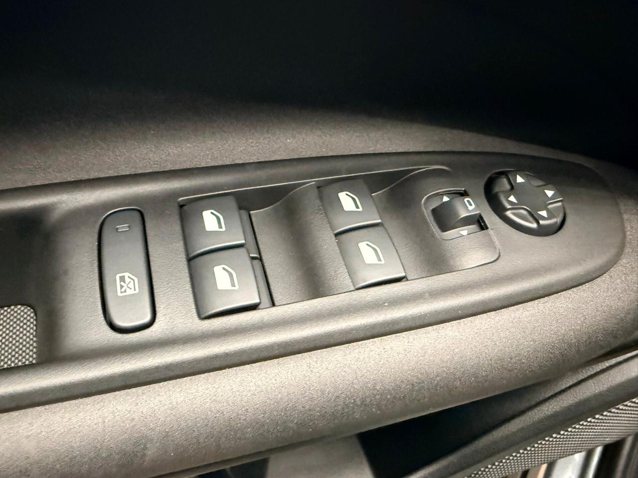 Alfa Romeo Junior 1.2 145 CV Hybrid eDCT6 Speciale