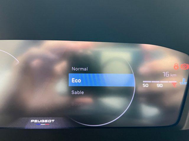 PEUGEOT 2008 PureTech 100 S&S Allure tua da ?249,00 mensili