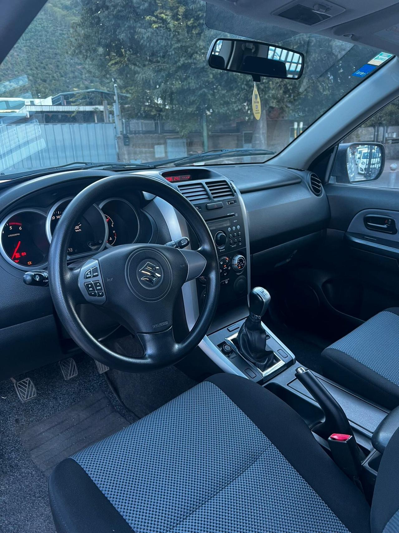 Suzuki Grand Vitara 1.9 DDiS 5 porte