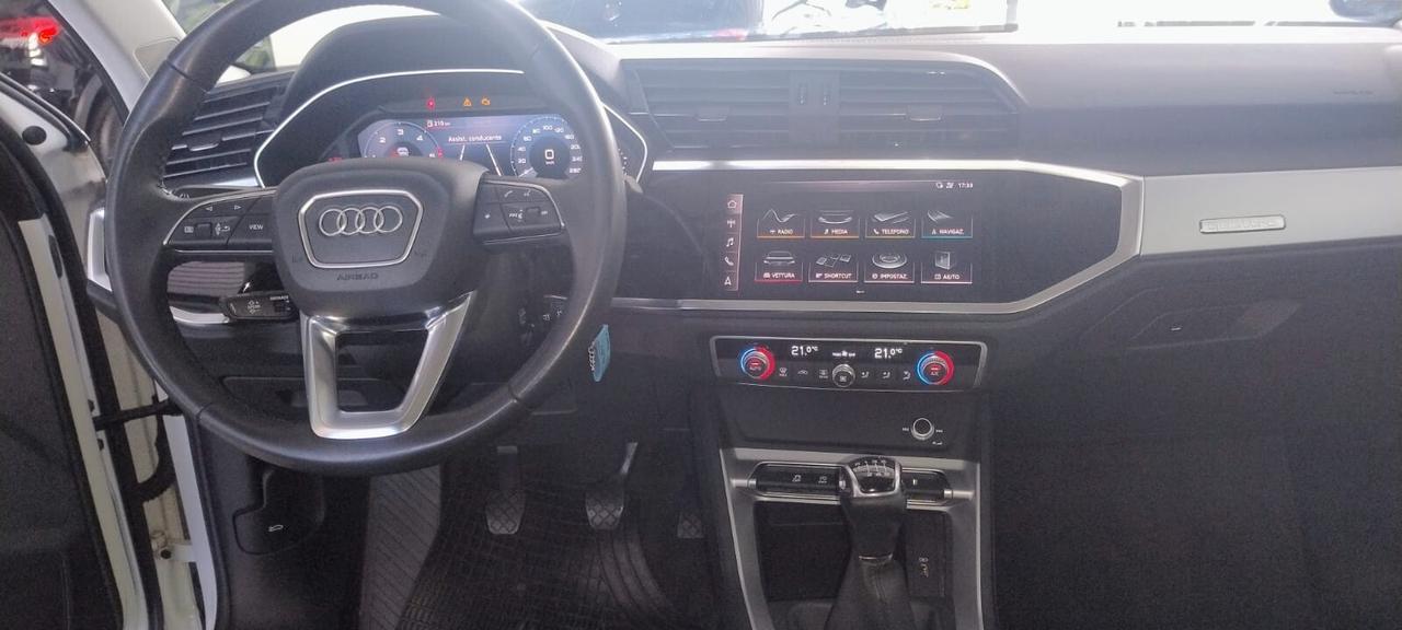 Audi Q3 35 TDI quattro Business Advanced