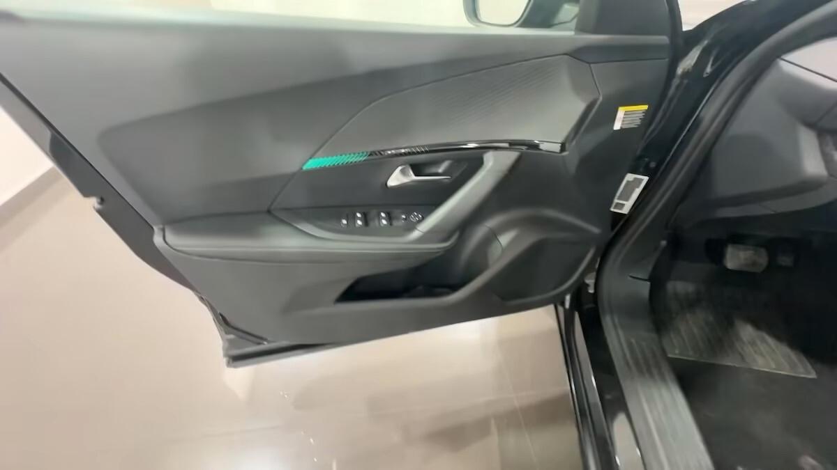 Peugeot 2008 PureTech 130 S&S EAT8 Allure Pack