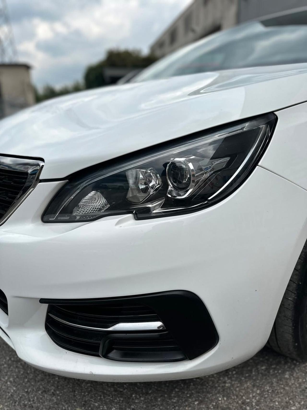 Peugeot 308 BlueHDi 100 S&S Business