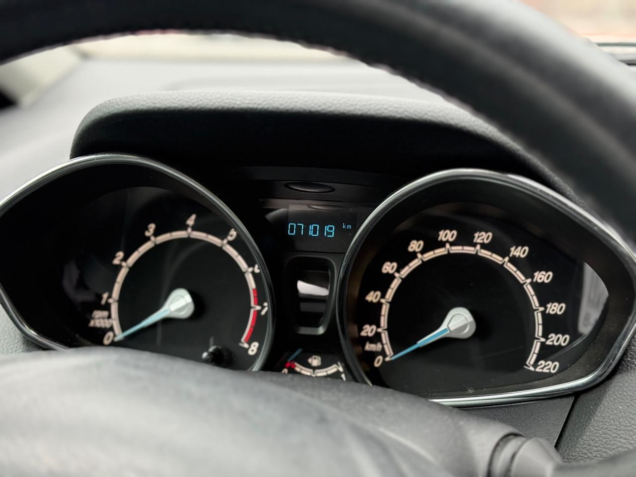 Ford B-Max 1.4 Titanium + GARANTITA