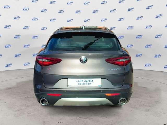Alfa Romeo Stelvio 2.2 t Business Q4 190cv auto