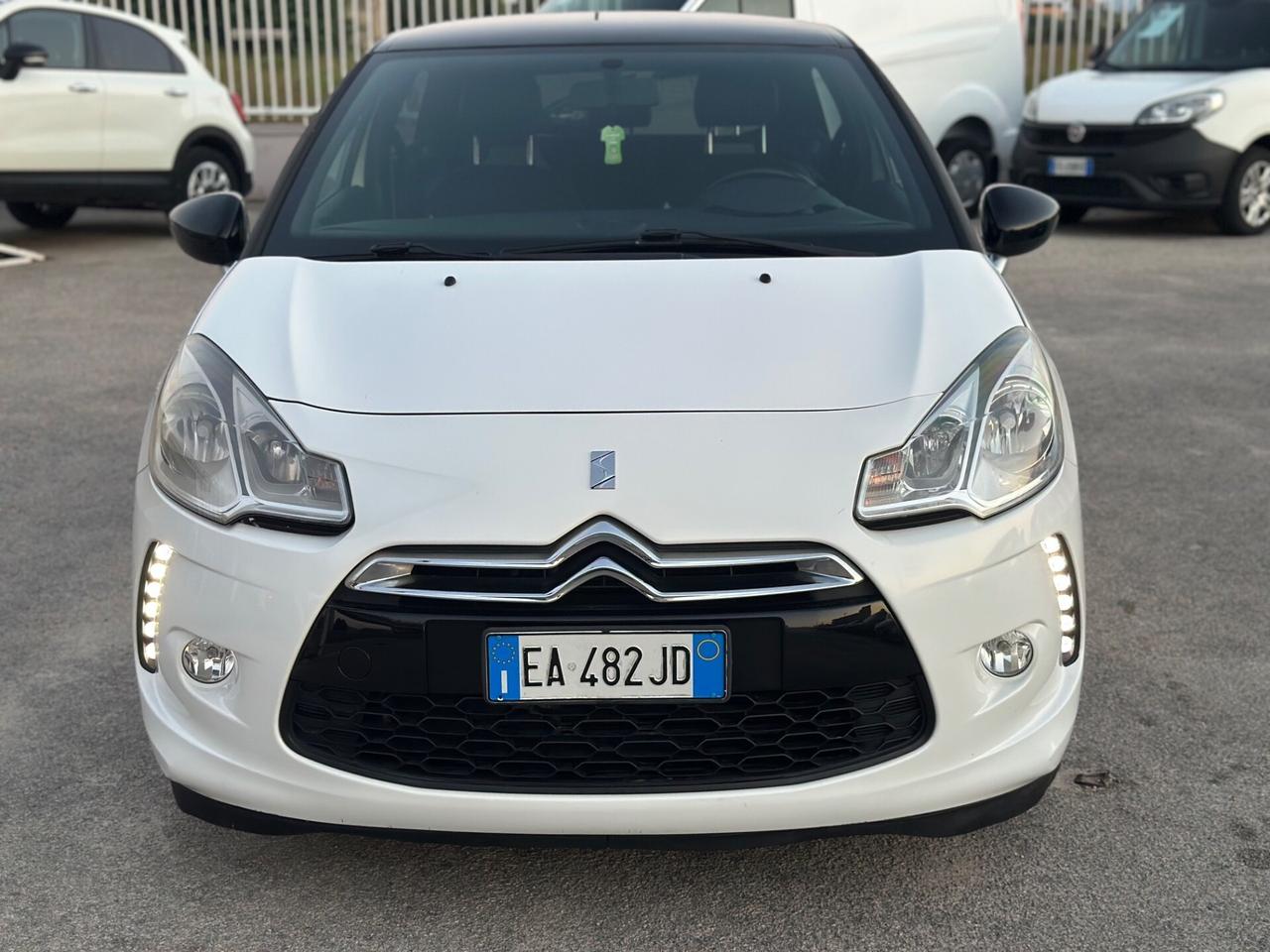 Citroen Ds DS3 2010 1.4 Benzina 95 CV Chic bi-colore