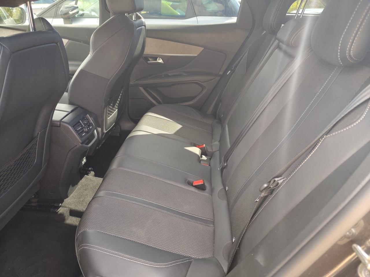 Peugeot 3008 PureTech Turbo 130 S&S EAT8 GT