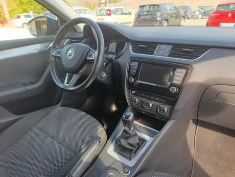 Skoda Octavia Wagon 1.6 tdi Executive 110cv my16