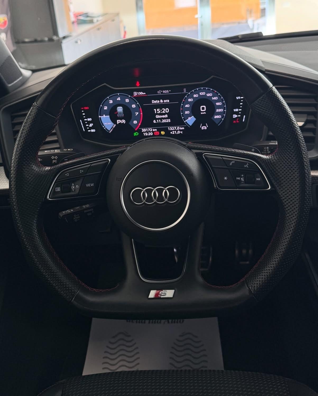 Audi A1 allstreet 30 TFSI S tronic Identity Contrast