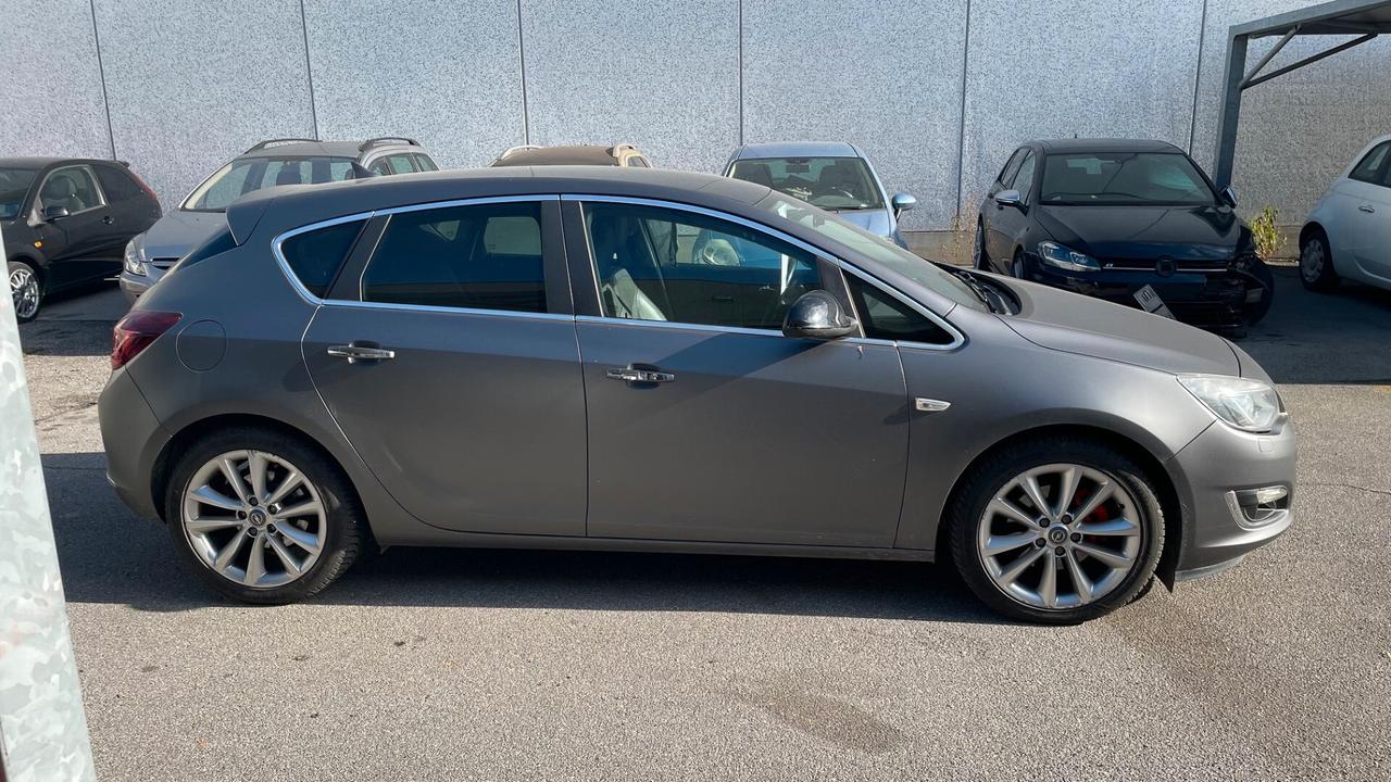 Opel Astra 1.7 CDTI 110CV 5 porte Cosmo
