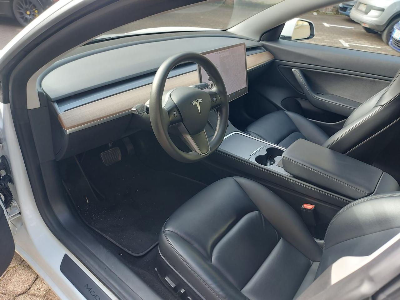 Tesla Model 3 Long Range