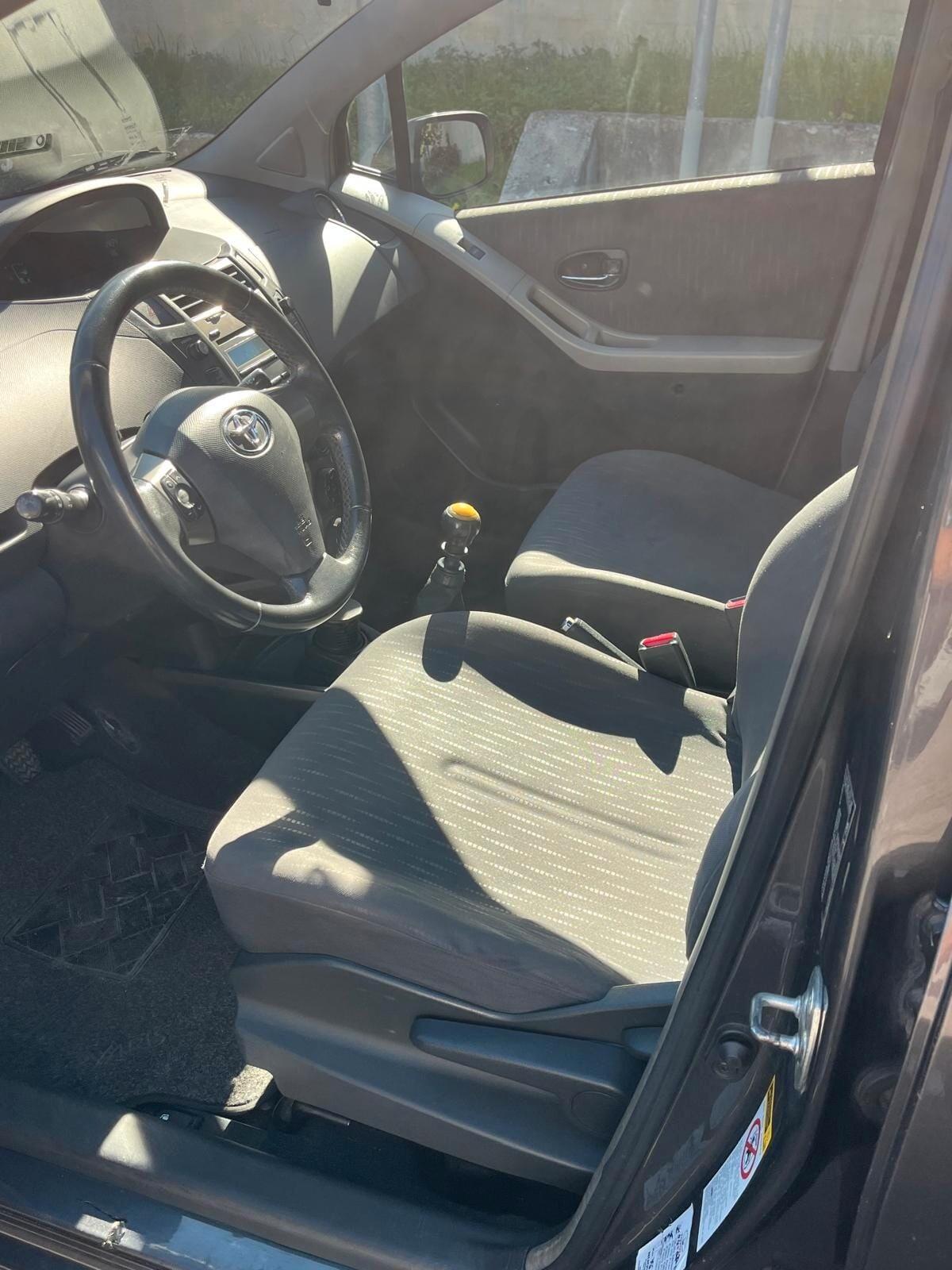 Toyota Yaris 1.4 D-4D DPF 5 porte Sol