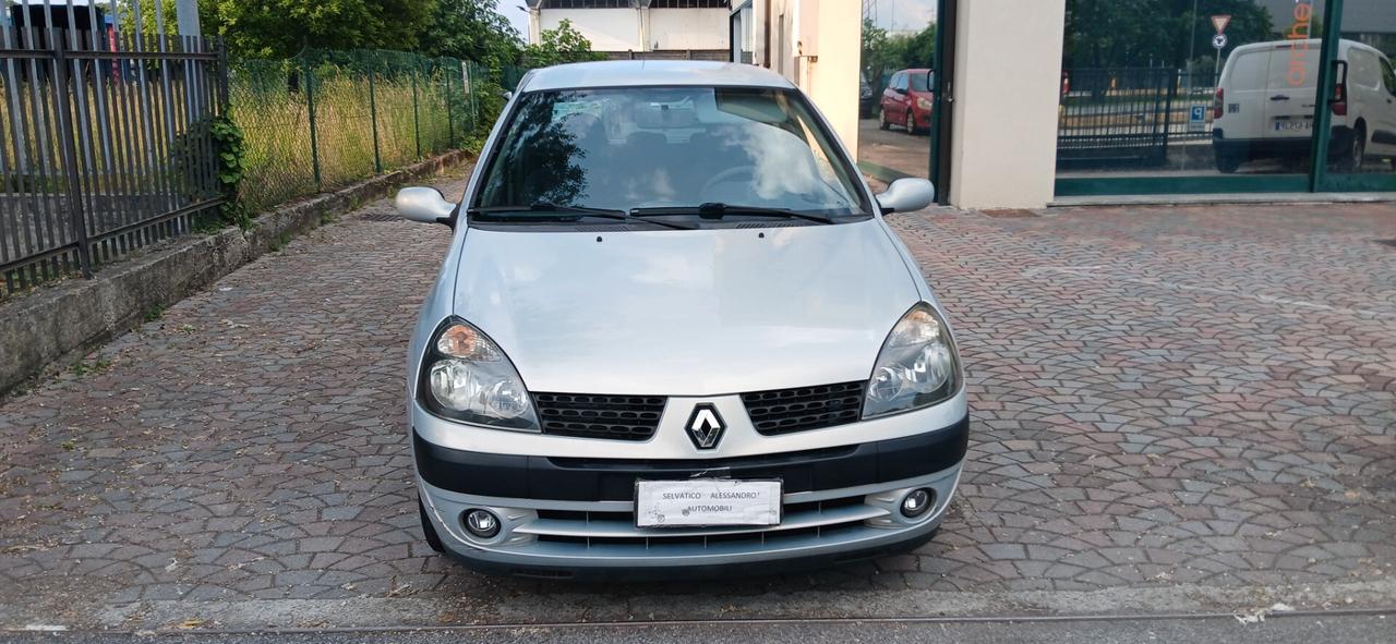 Renault Clio 1.2 16v neopatentati benzina
