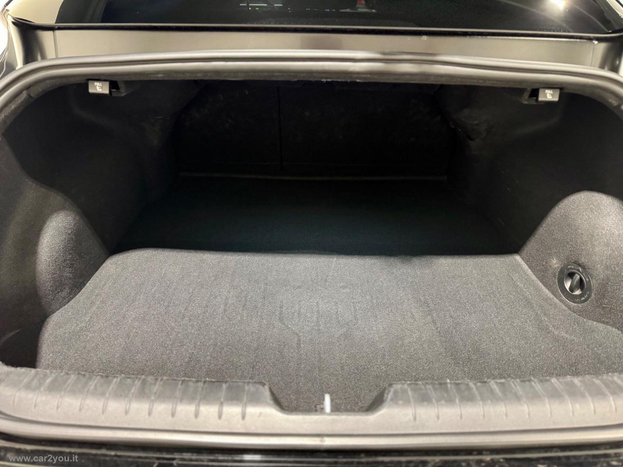 HYUNDAI Ioniq 6 77.4 kWh Evolution