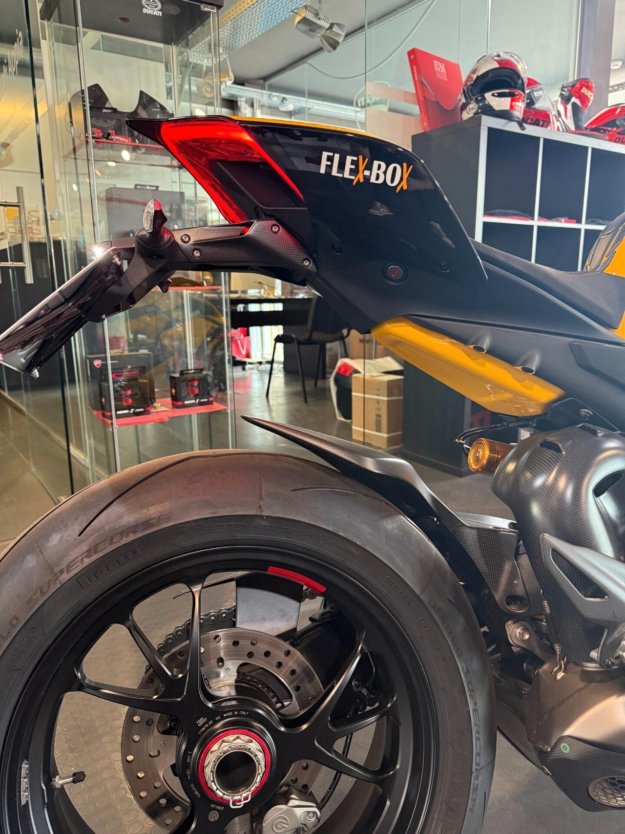 Ducati Panigale V4 Replica Bagnaia World Champion 2023