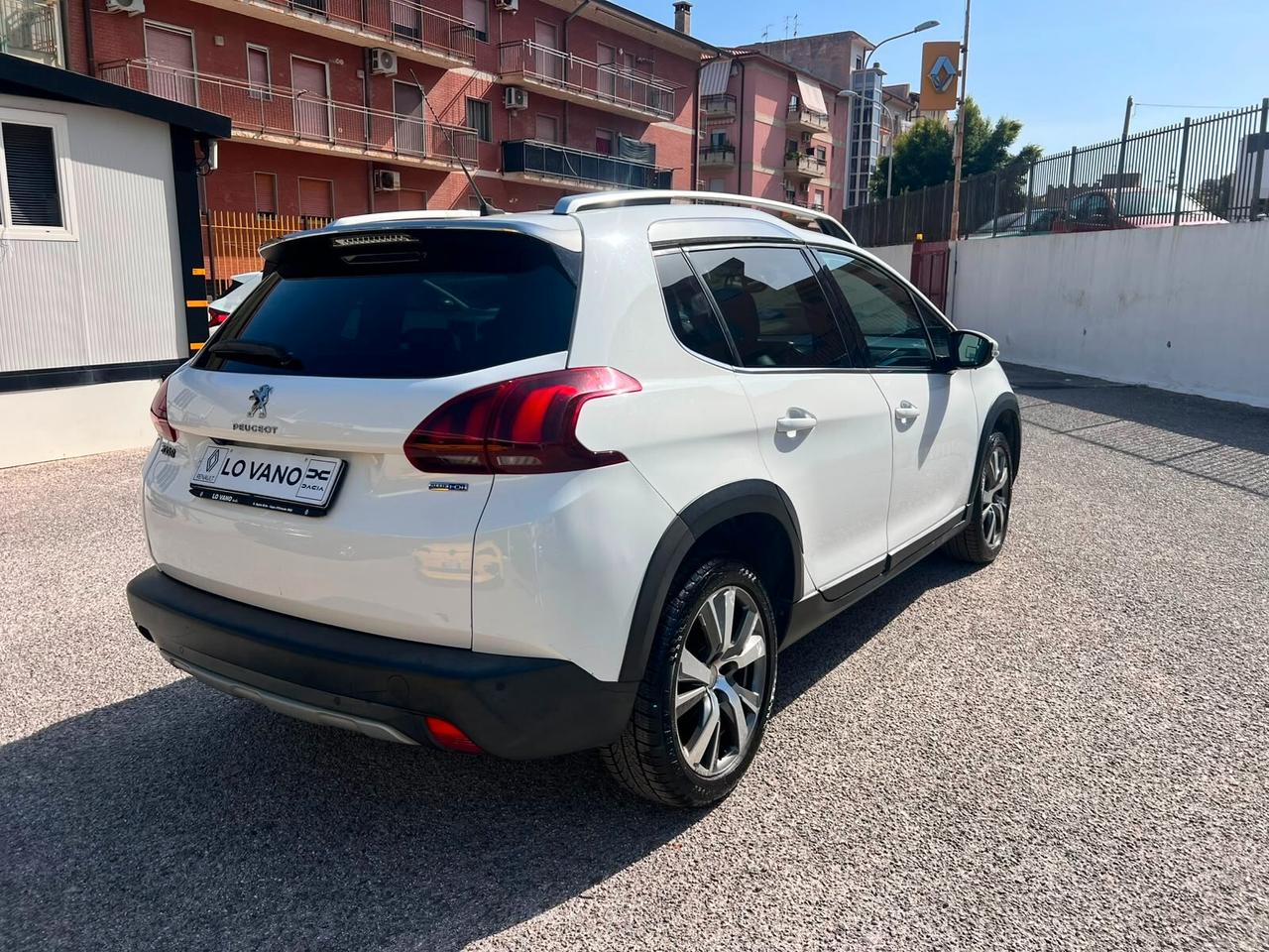 Peugeot 2008 1. 6 BlueHDi 120 S&S Allure
