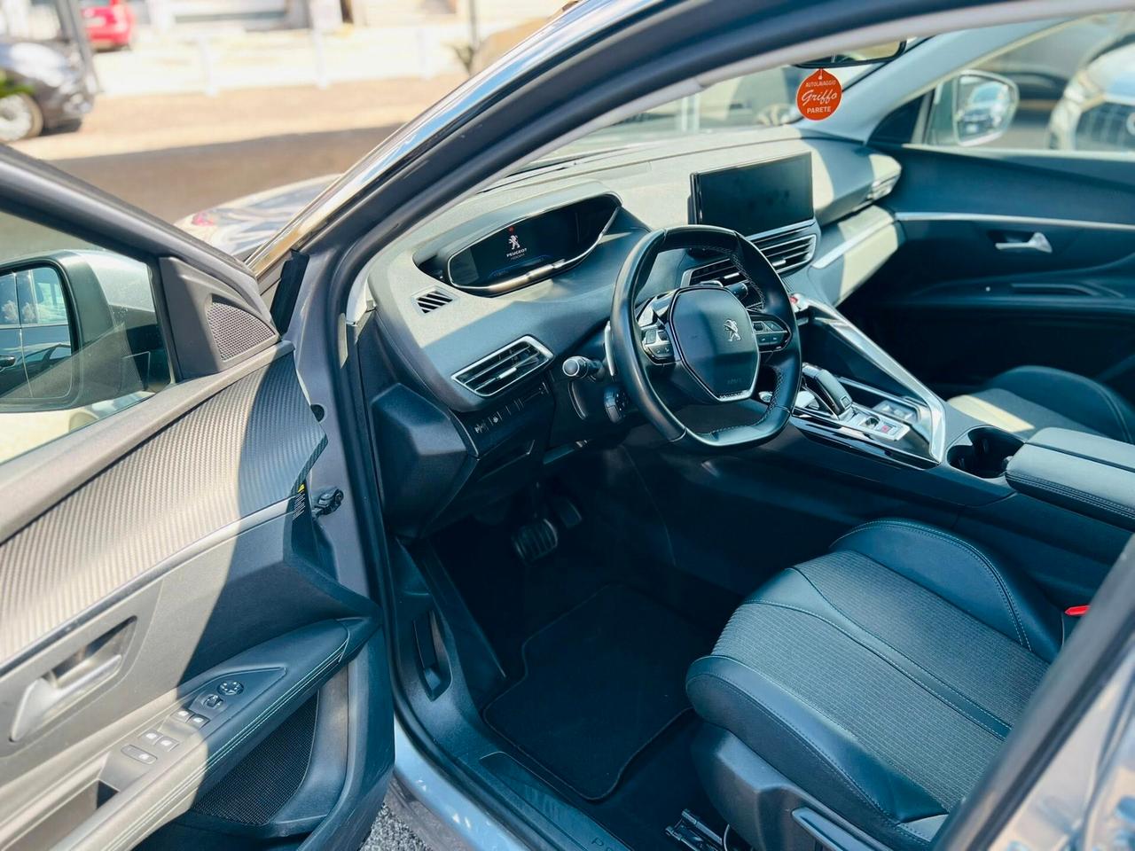 Peugeot 3008 BlueHDi 130 S&S EAT8 Allure