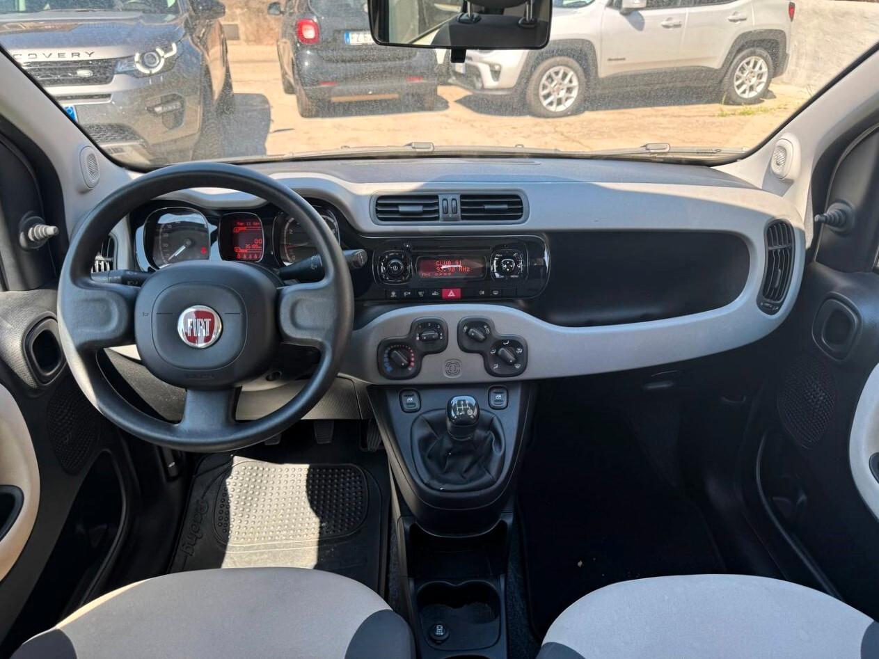 Fiat Panda 1.2 Lounge 04/2012 35000 KM