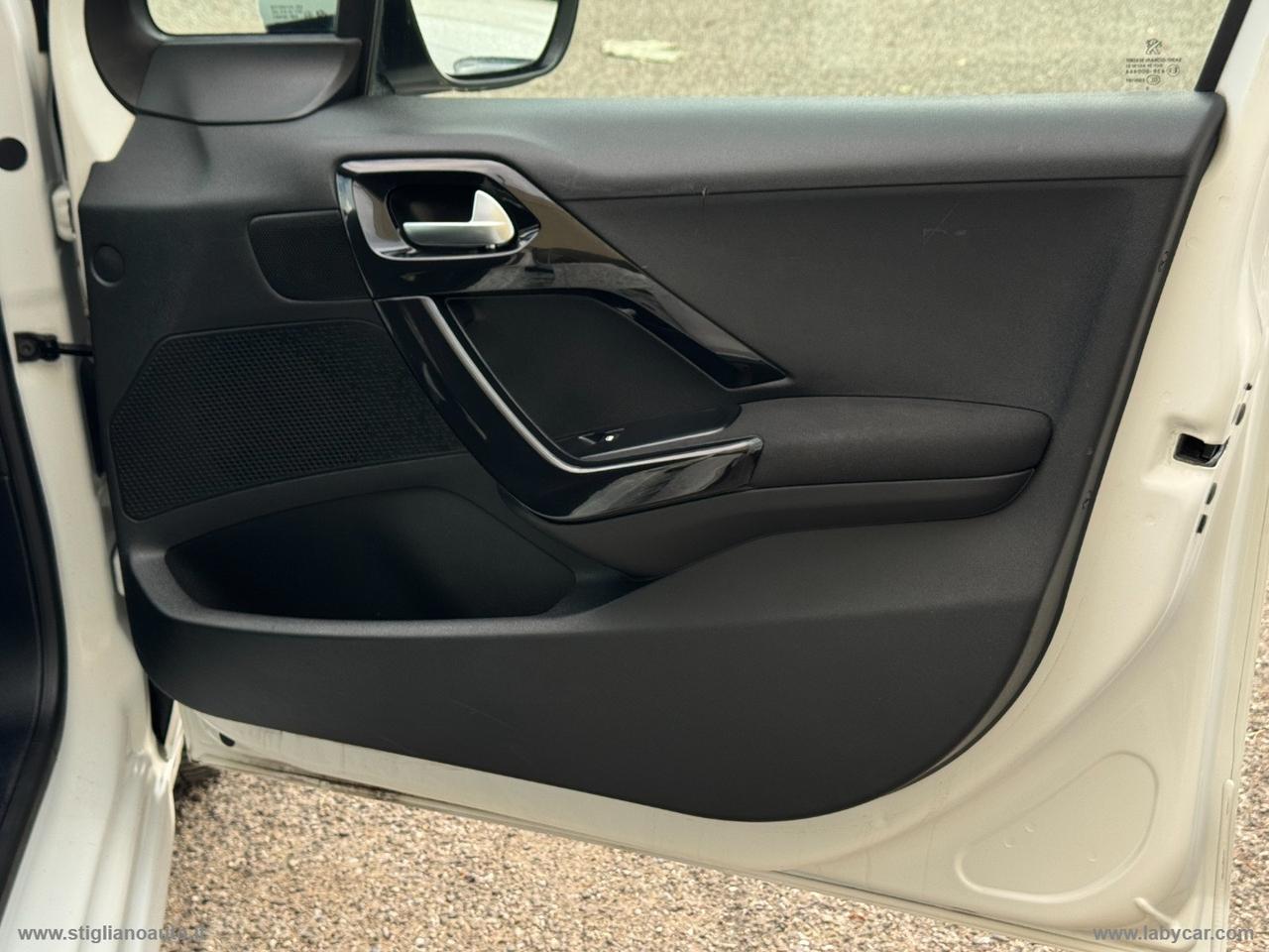 PEUGEOT 208 1.4 HDi 68 CV 5p. Business