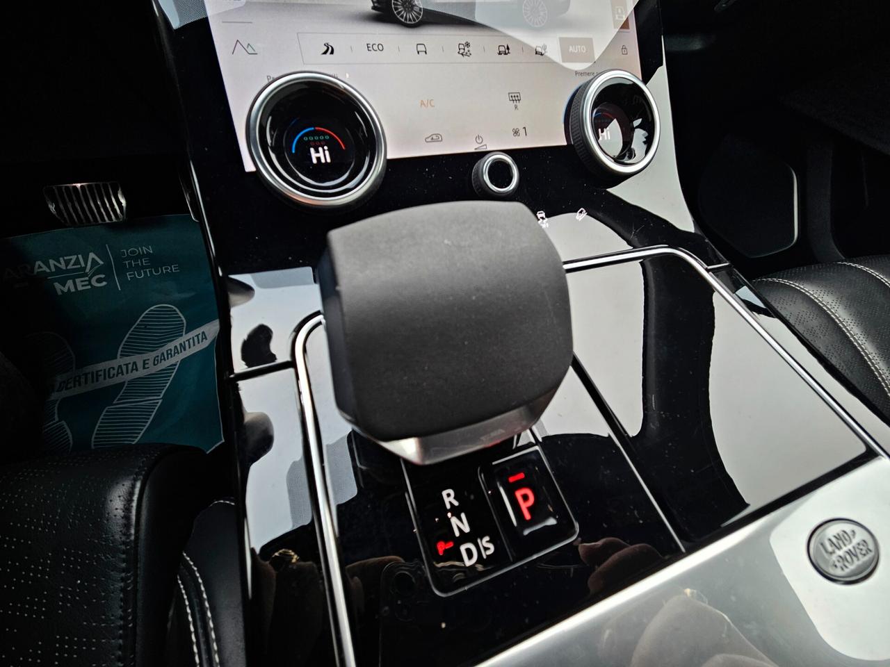 Range Velar 3.0D l6 300 CV R-Dynamic HSE STRAFULL