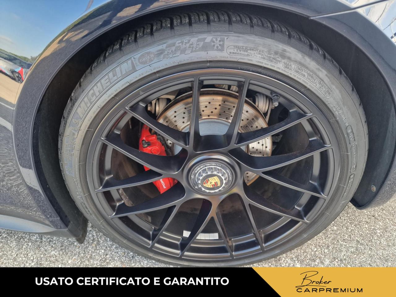 Porsche 911 3.0 Carrera 4 GTS auto