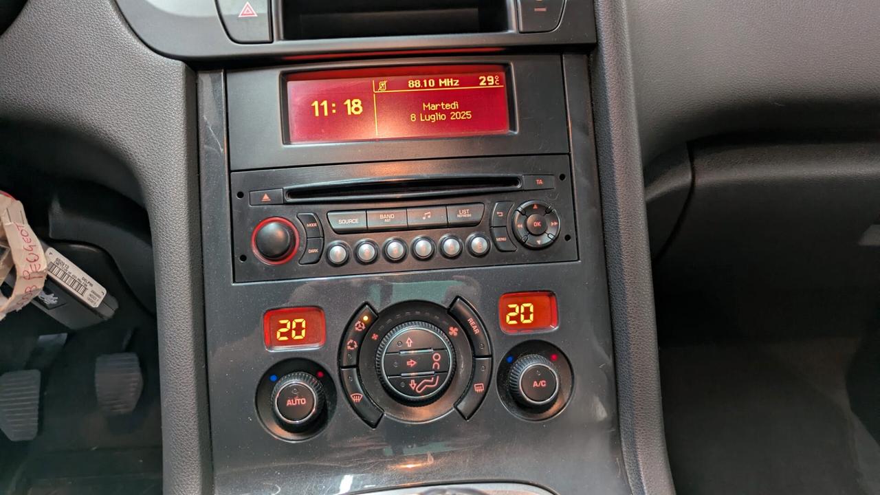 Peugeot 5008 1.6 HDi 115CV Business