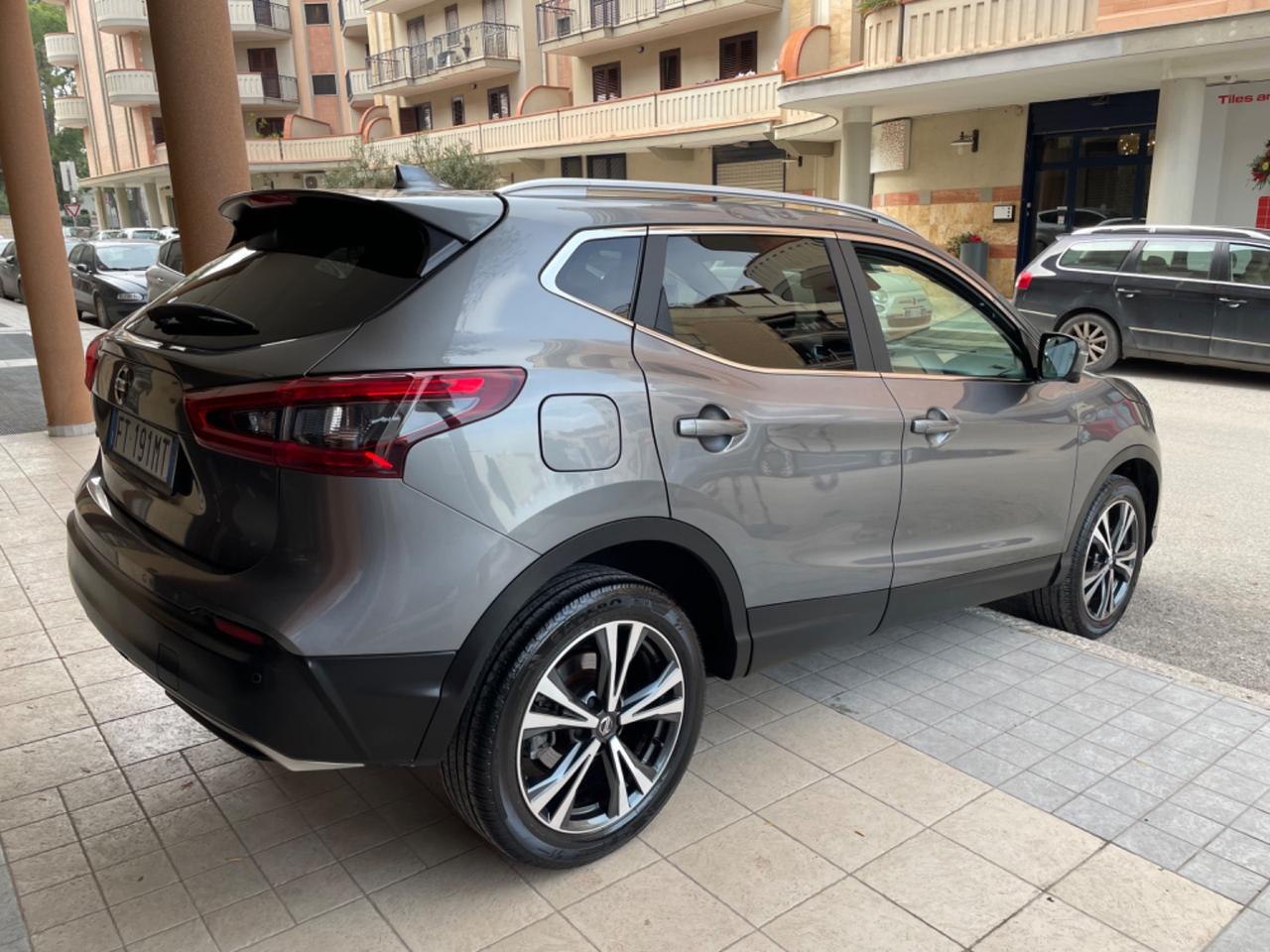 Nissan Qashqai 1.5 dCi N-Connect " TETTO NAVY LED 360"