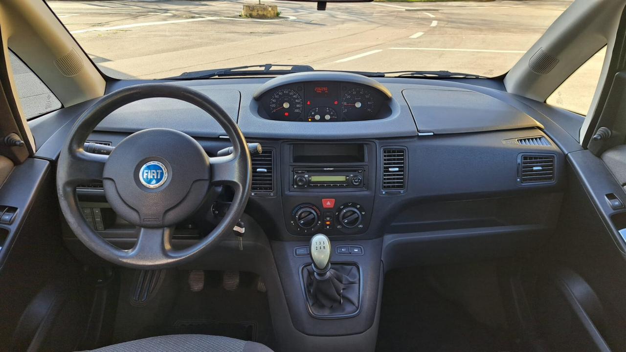 Fiat Idea 1.2 16V BlackLabel