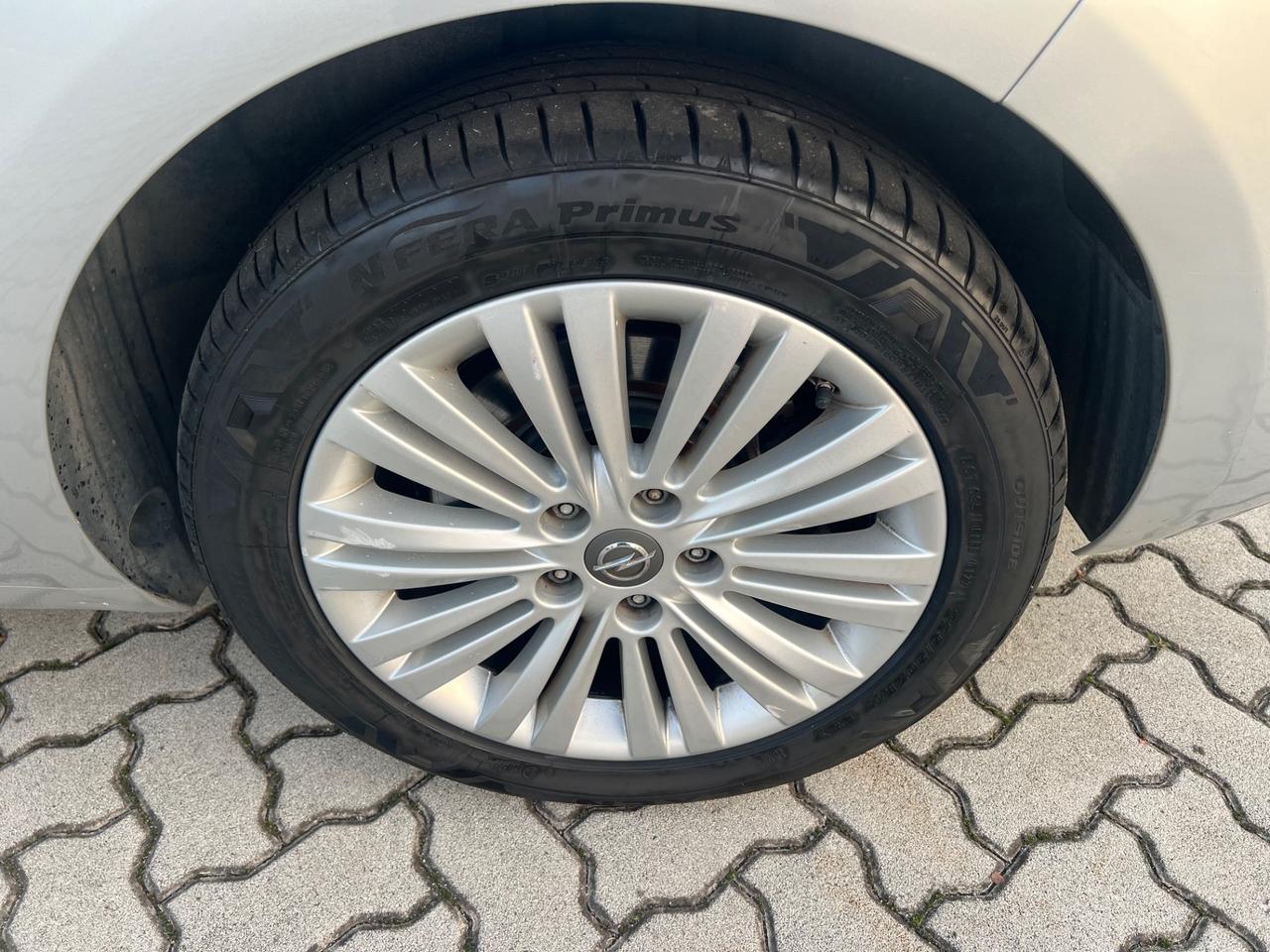 Opel Zafira Tourer 2.0 CDTi 130CV aut. Cosmo