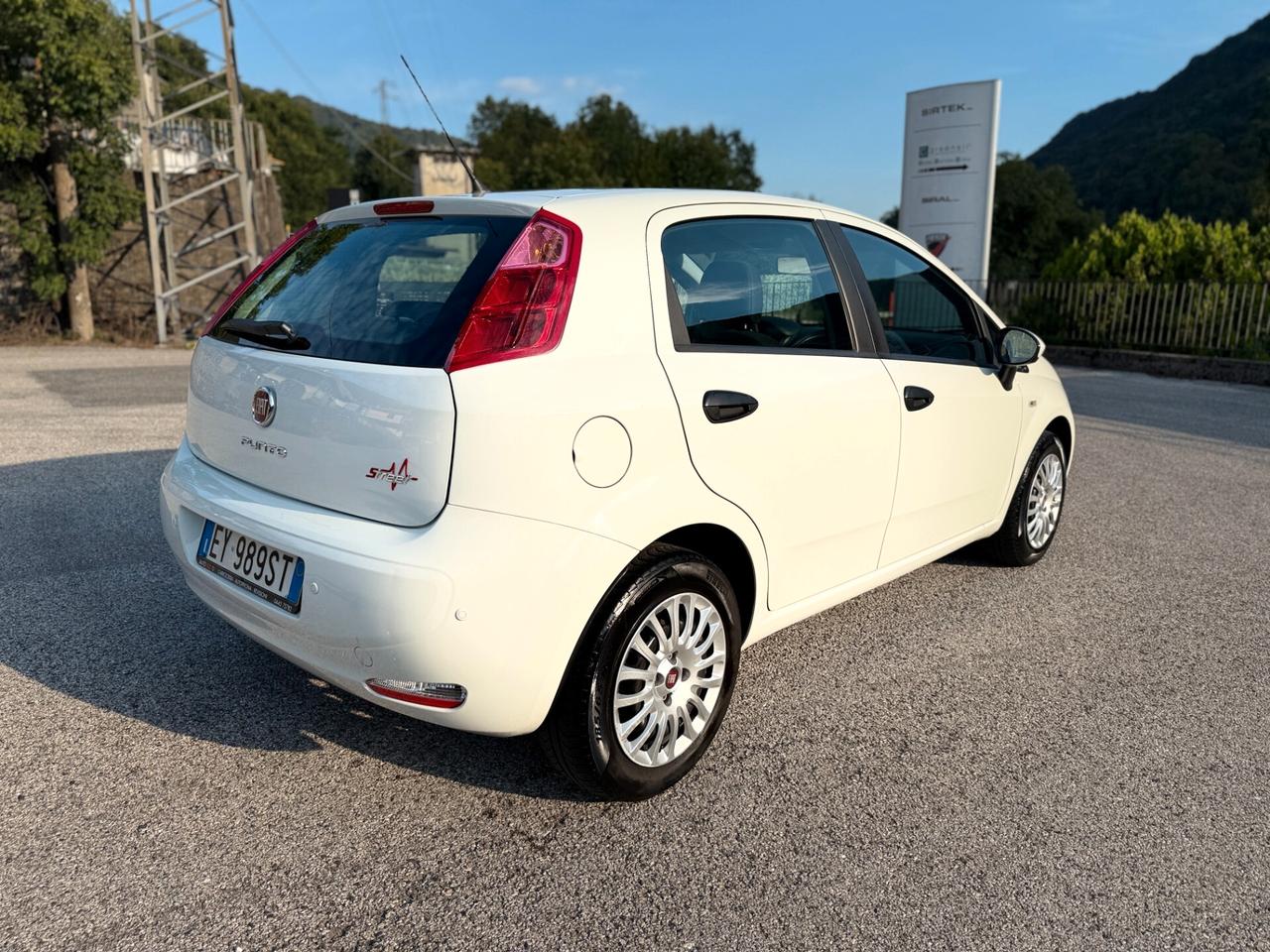 Fiat Punto 1.4 S&S 8V 5 porte Street