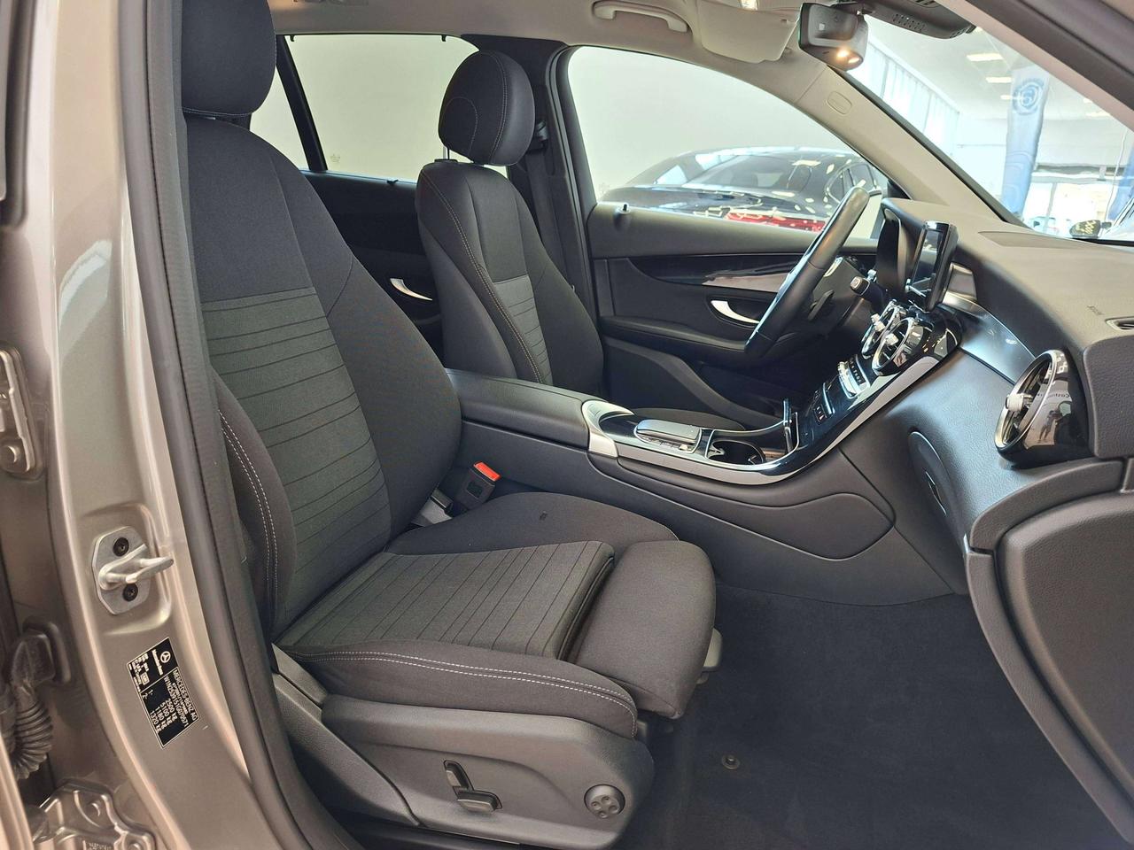 Mercedes-Benz GLC 220 d Business 4matic Aut 2 ANNI DI GARANZIA AYVENS
