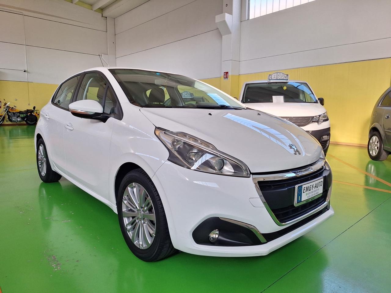 Peugeot 208 PureTech 82 5 porte Allure