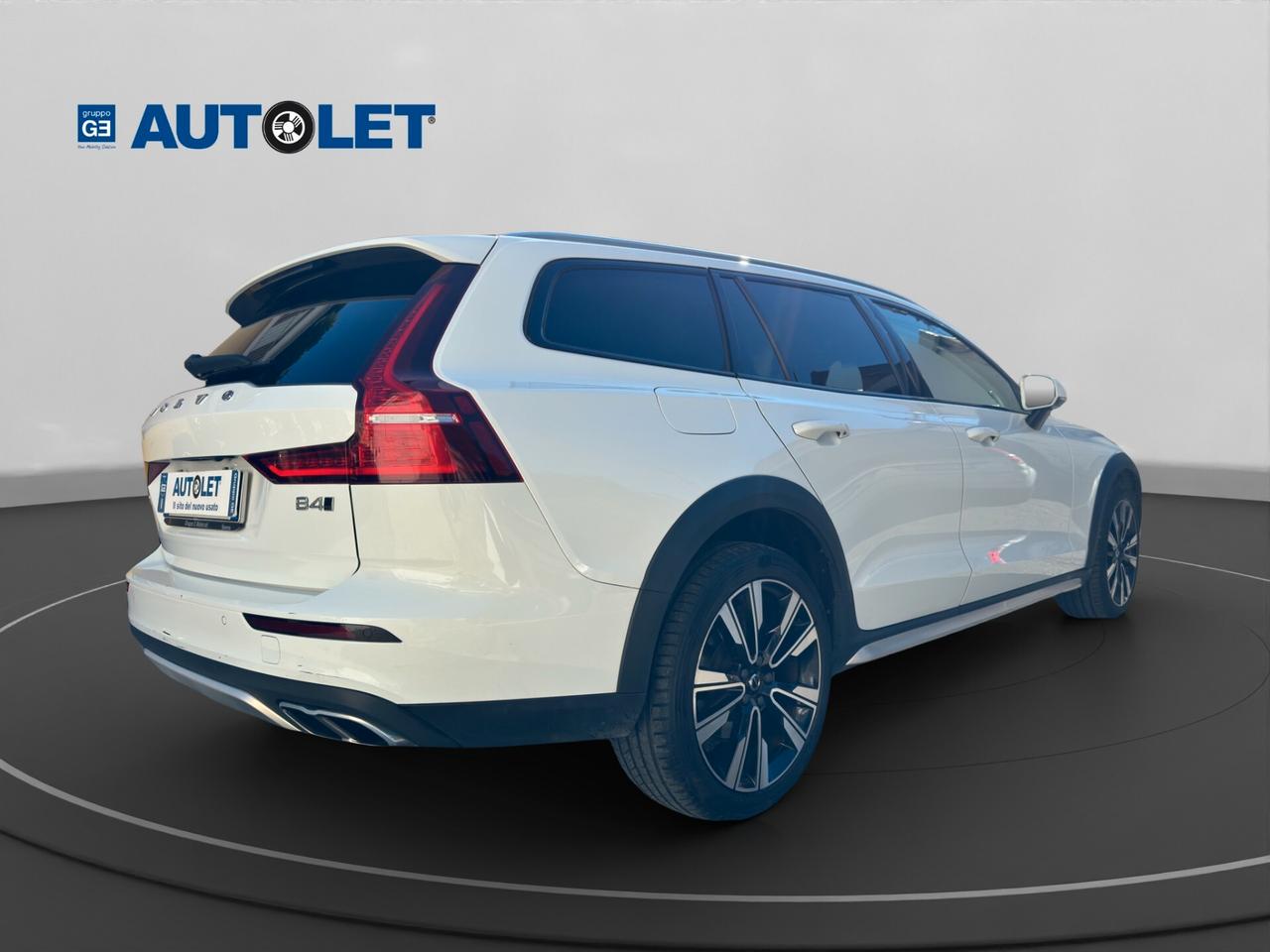 Volvo V60 B4 (d) Geartronic Momentum Business Pro