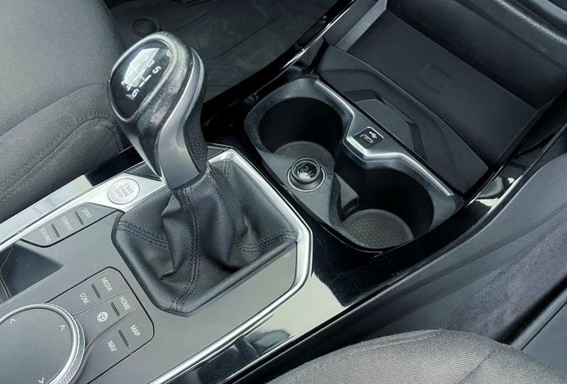 BMW Serie 1 118d 5p. Business Advantage
