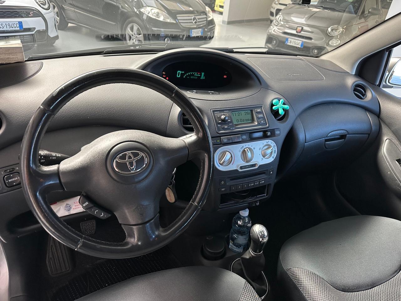 Toyota Yaris 1.0 3p Sol unipropr. ok neopat. GARANZIA
