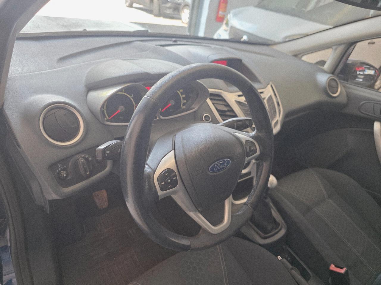 Ford Fiesta 1.4 5 porte Bz.- GPL Titanium