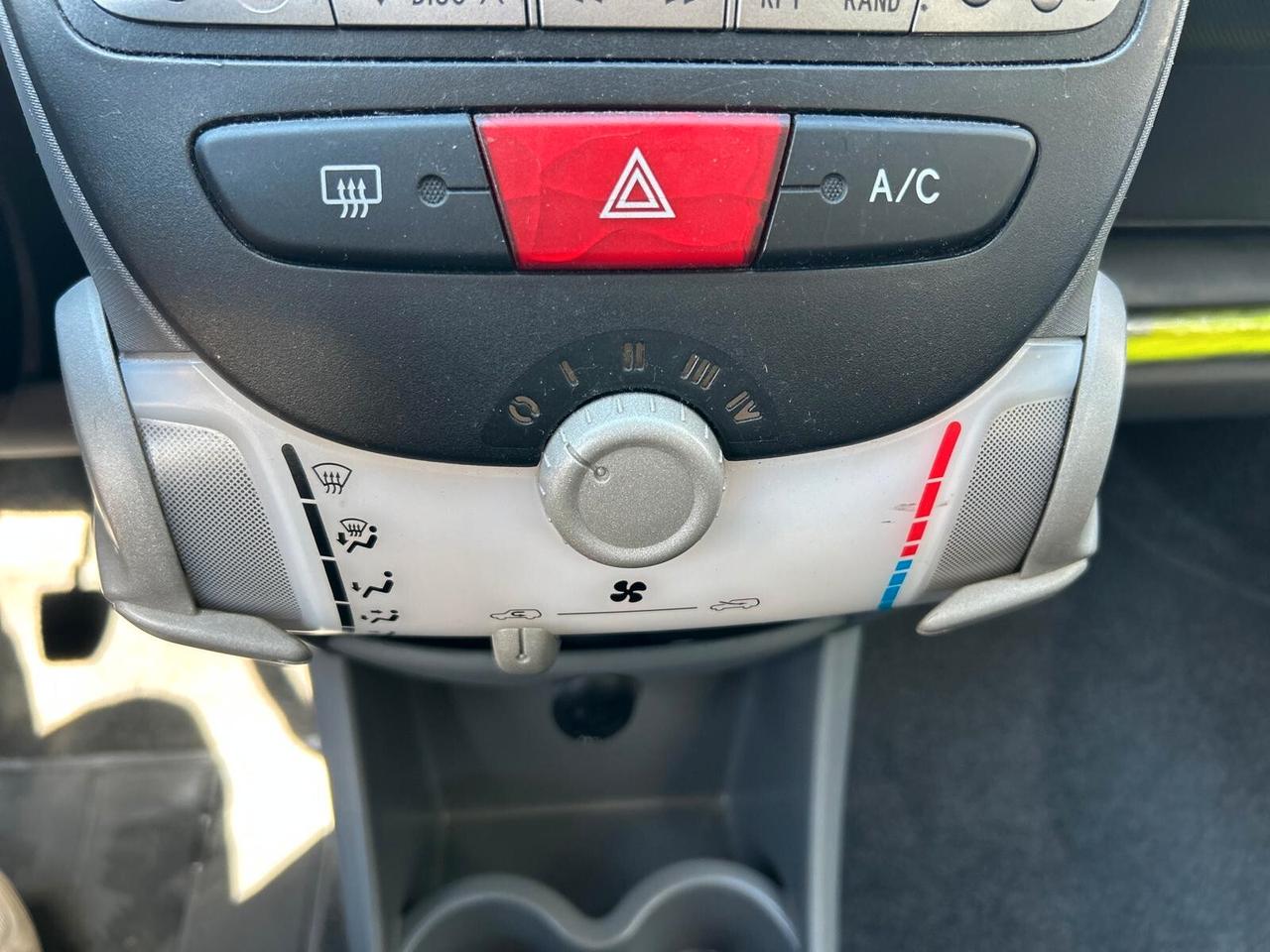 Toyota Aygo 1.0 12V VVT-i 3 porte Sol