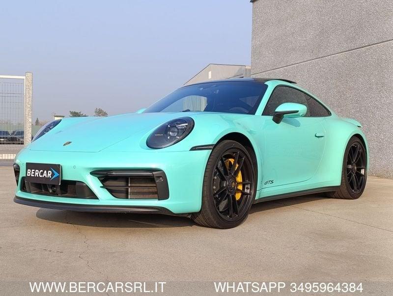 Porsche 911 Carrera 4 GTS