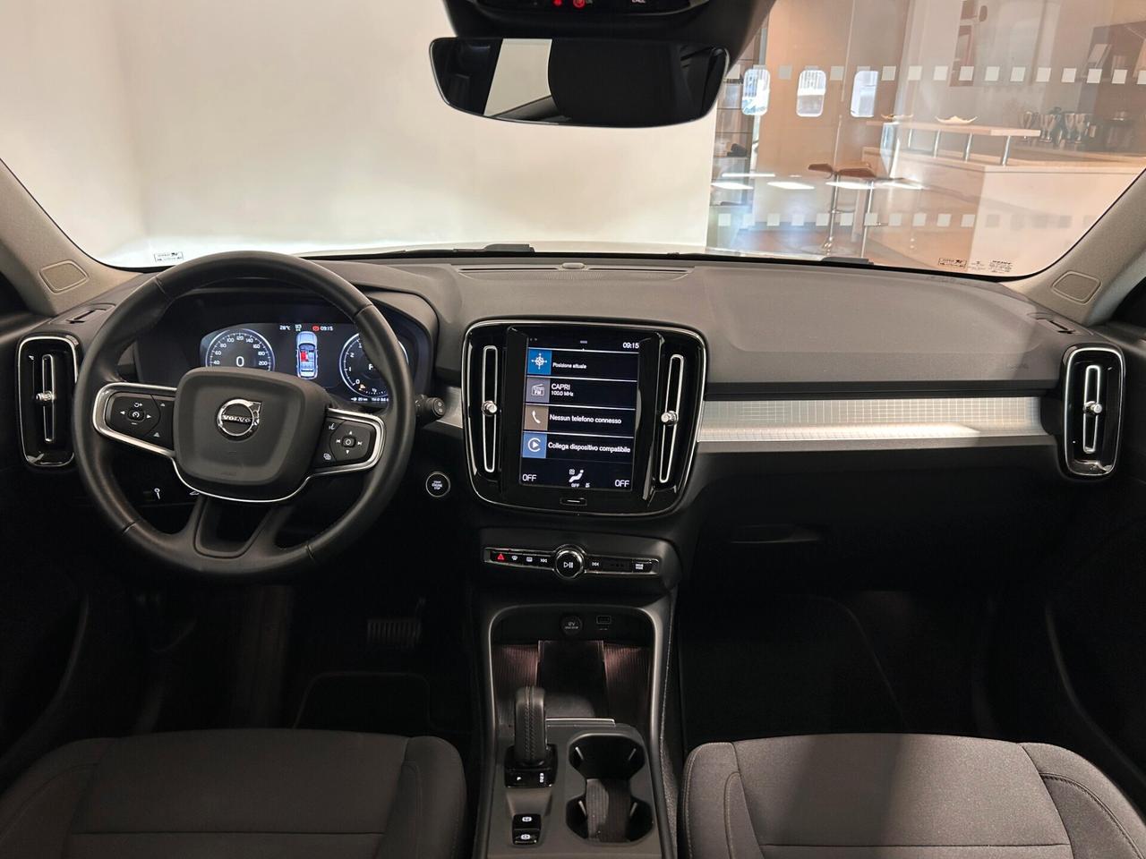 Volvo XC40 T2 Momentum Pro