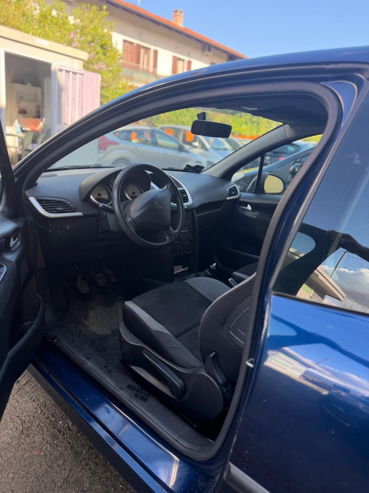 Peugeot 207 1.4 8V 75CV 3p. Energie Sport ECO GPL