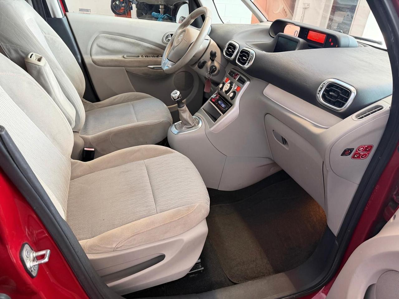 Citroen C3 Picasso 1.6 VTi 120 Exclusive Style neopat