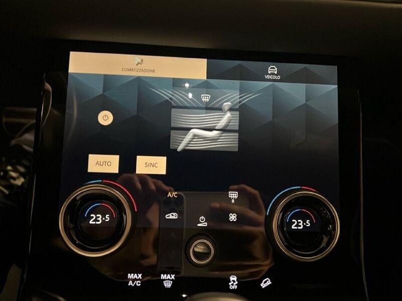 Land Rover Range Rover Evoque 2.0 D165 MHEV R-Dynamic AWD auto