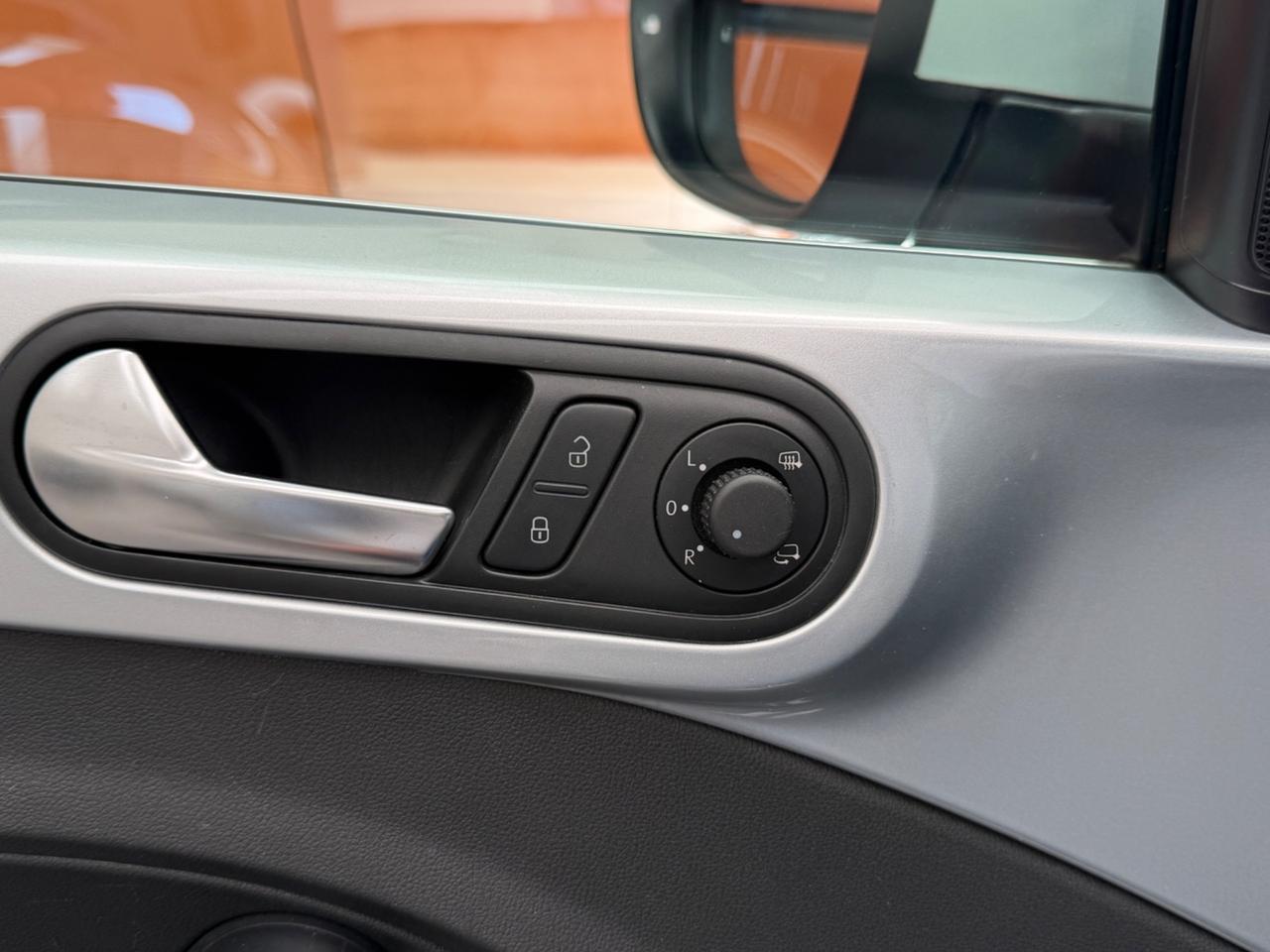 Volkswagen Maggiolino 1.6 TDI DSG Design