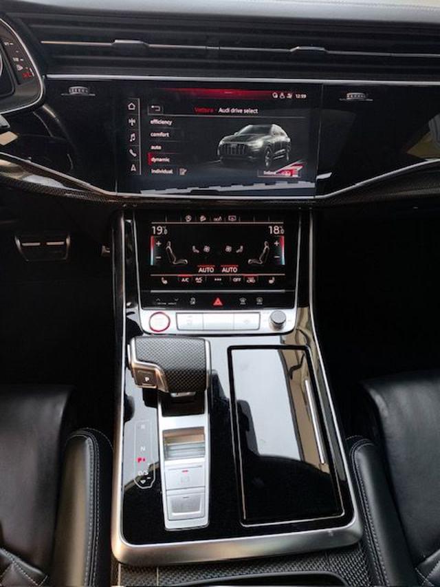 AUDI SQ8 TDI quattro tiptronic